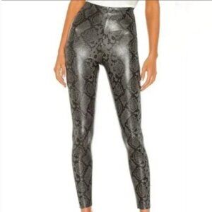 NWT 7 For‎ All Mankind Snake Skin Faux Leather High Rise Leggings in Black
